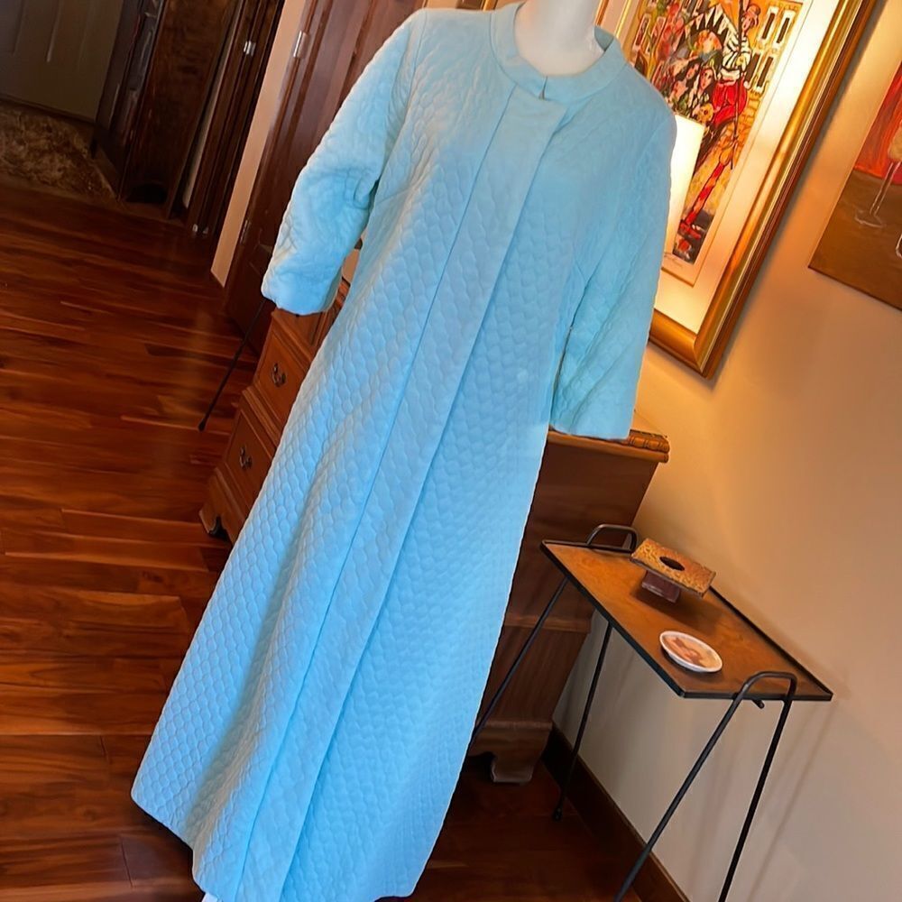 Vintage Evelyn Pearson Lounging Robe